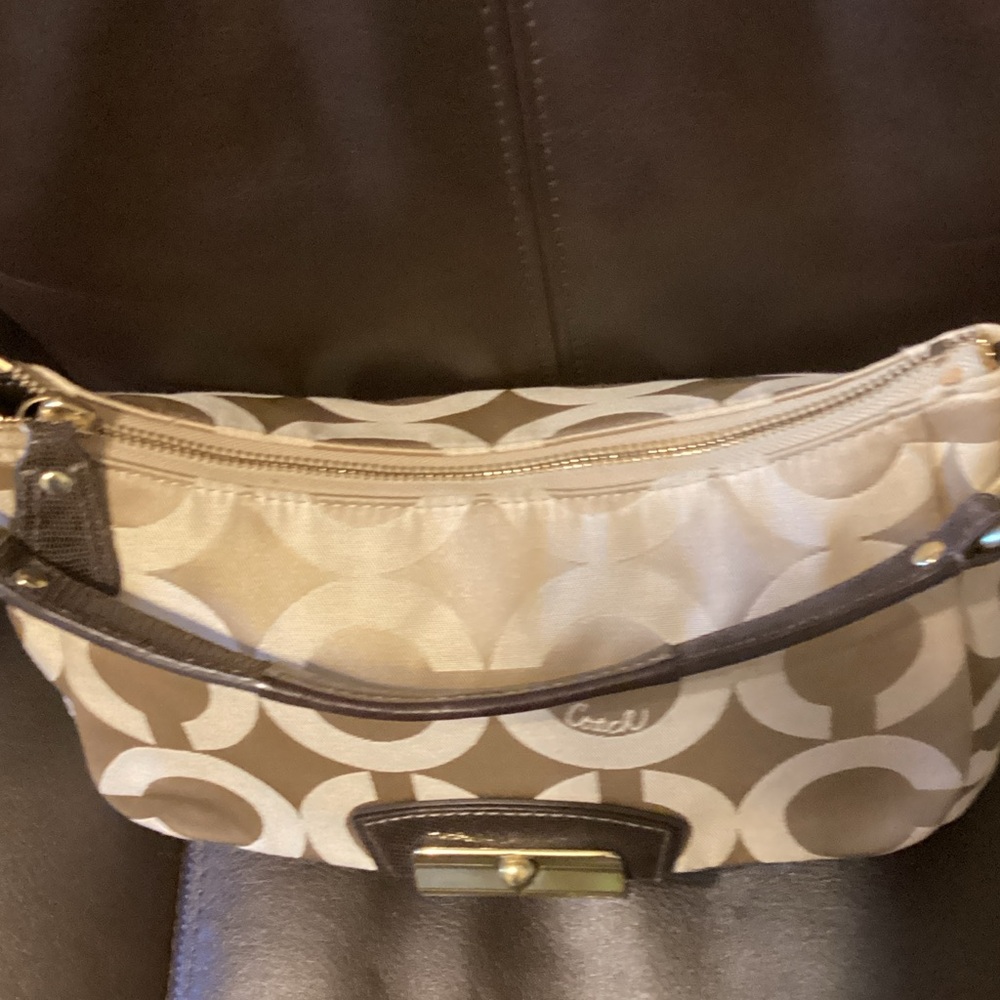 Coach Tan and Brown Shoulder Bag - Picture 8 of 8